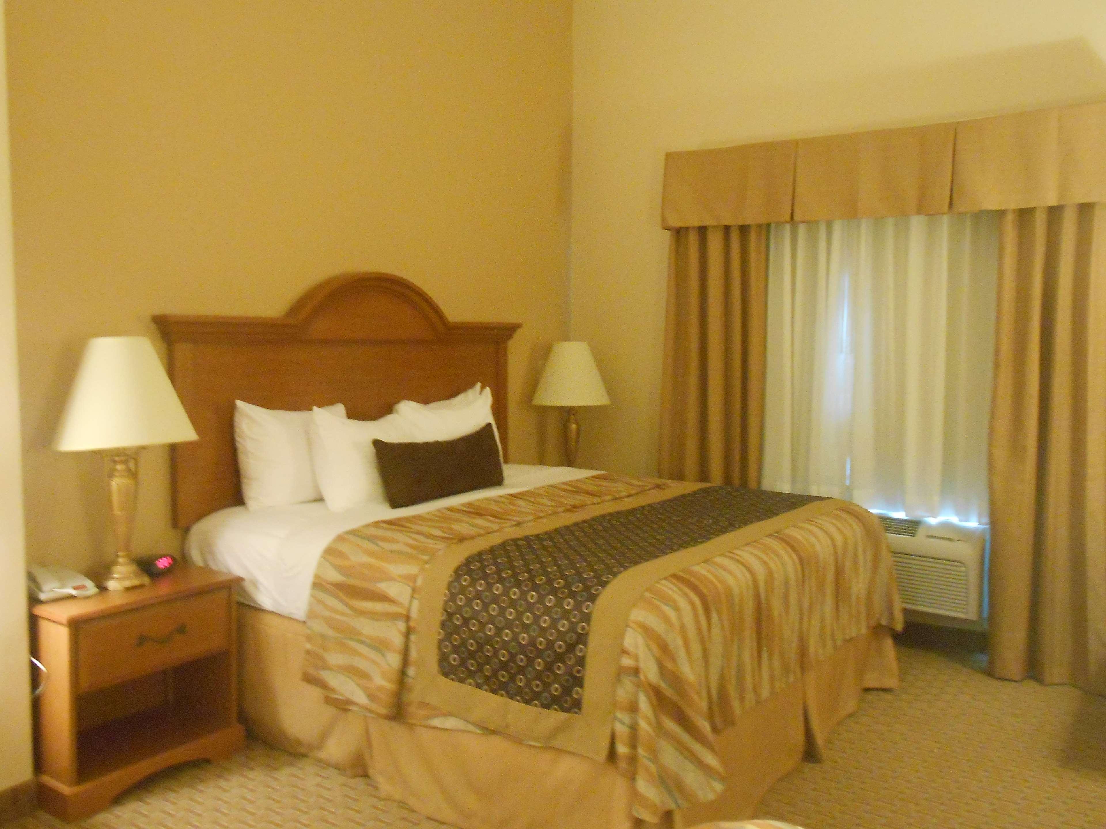 Best Western Plus New Caney Inn & Suites Esterno foto