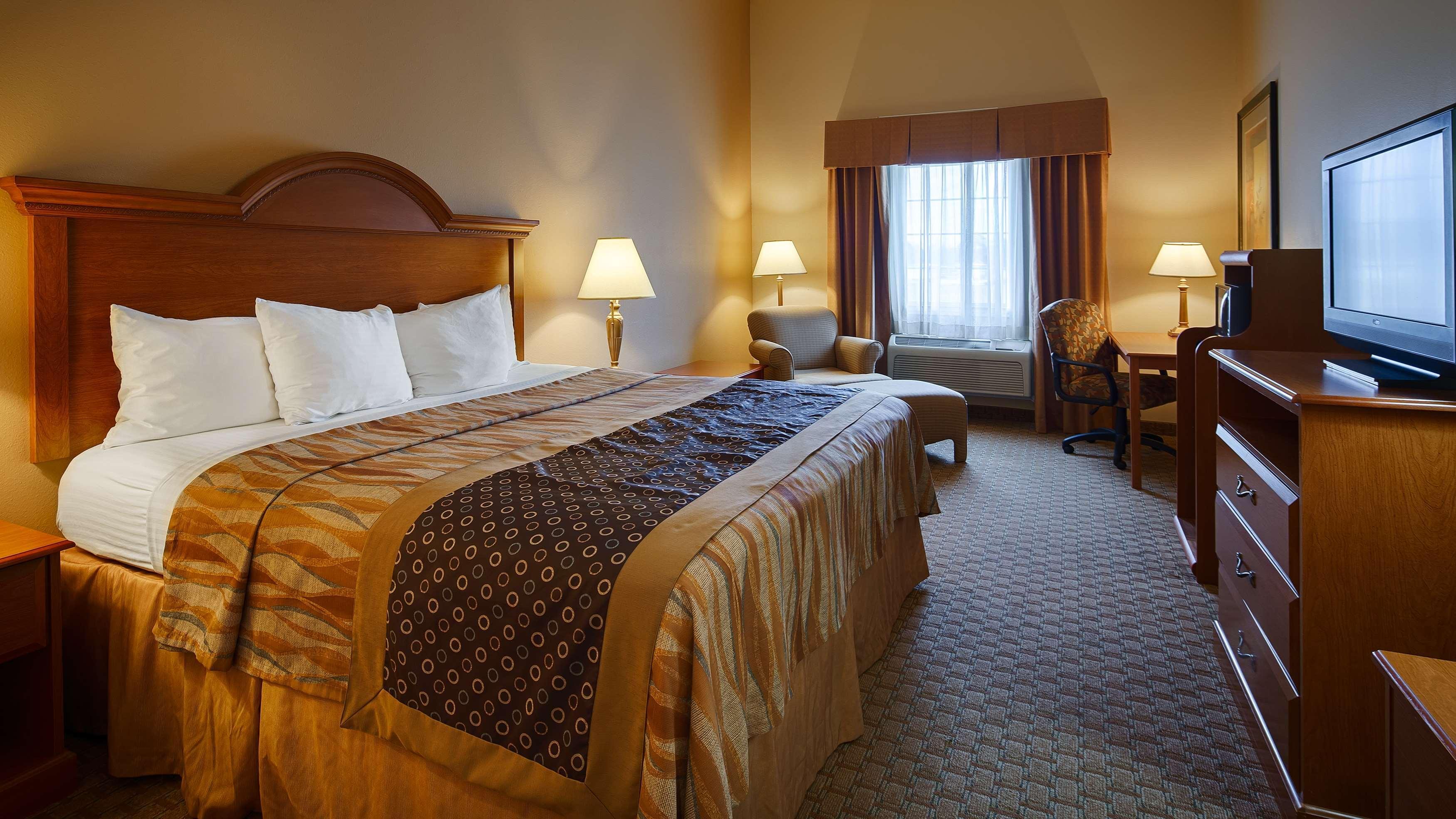 Best Western Plus New Caney Inn & Suites Esterno foto
