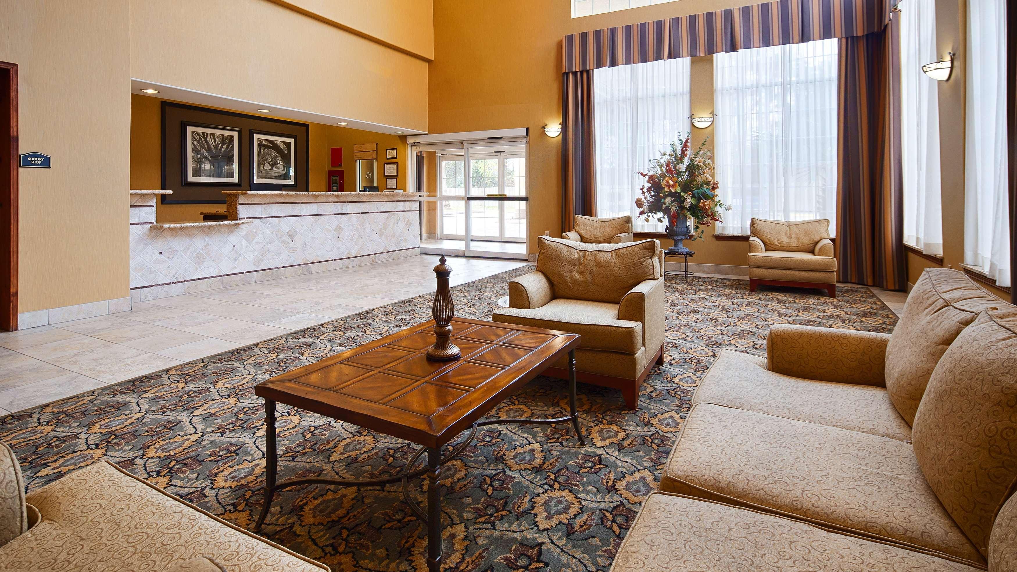 Best Western Plus New Caney Inn & Suites Esterno foto