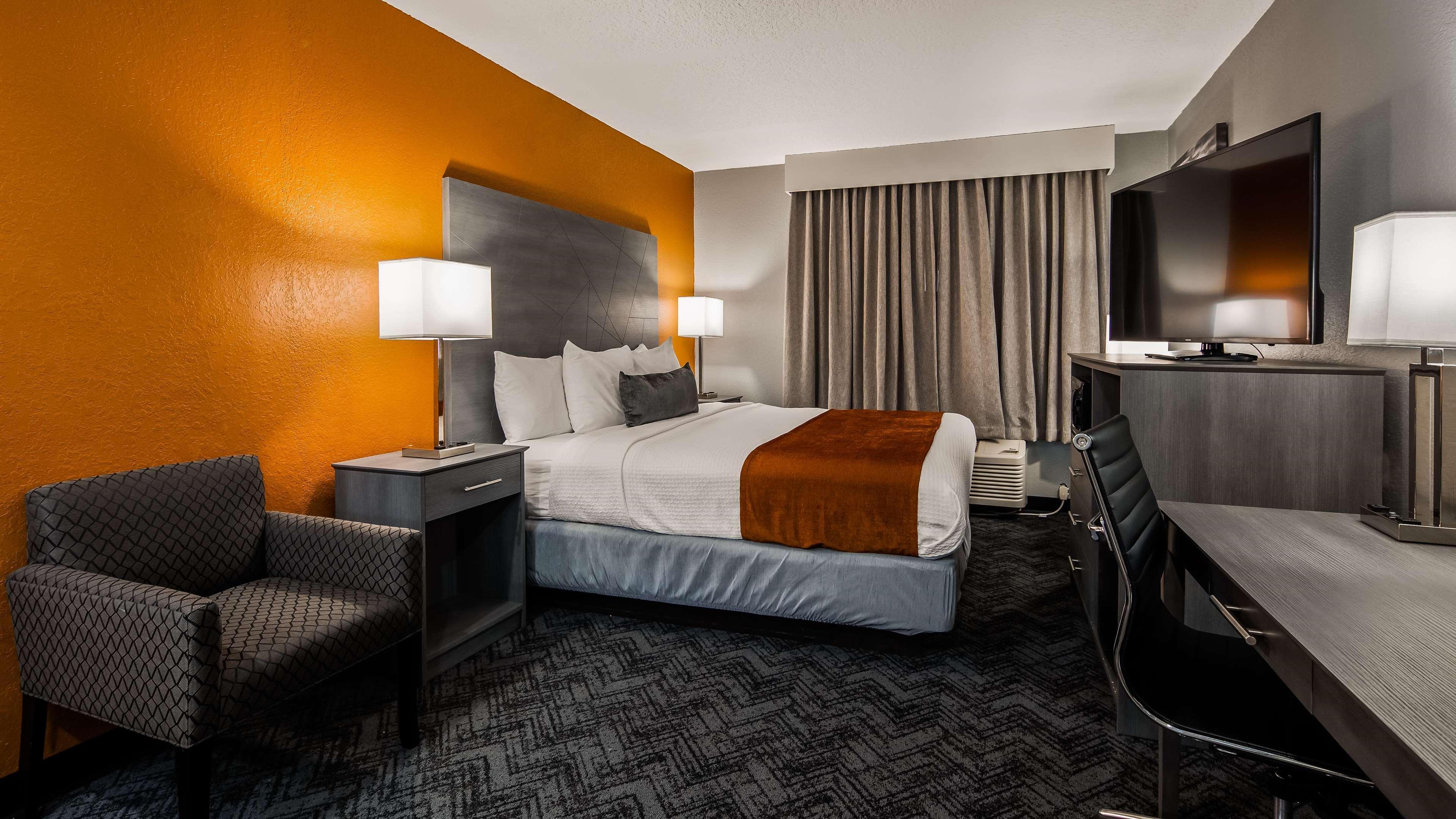 Best Western Plus New Caney Inn & Suites Esterno foto