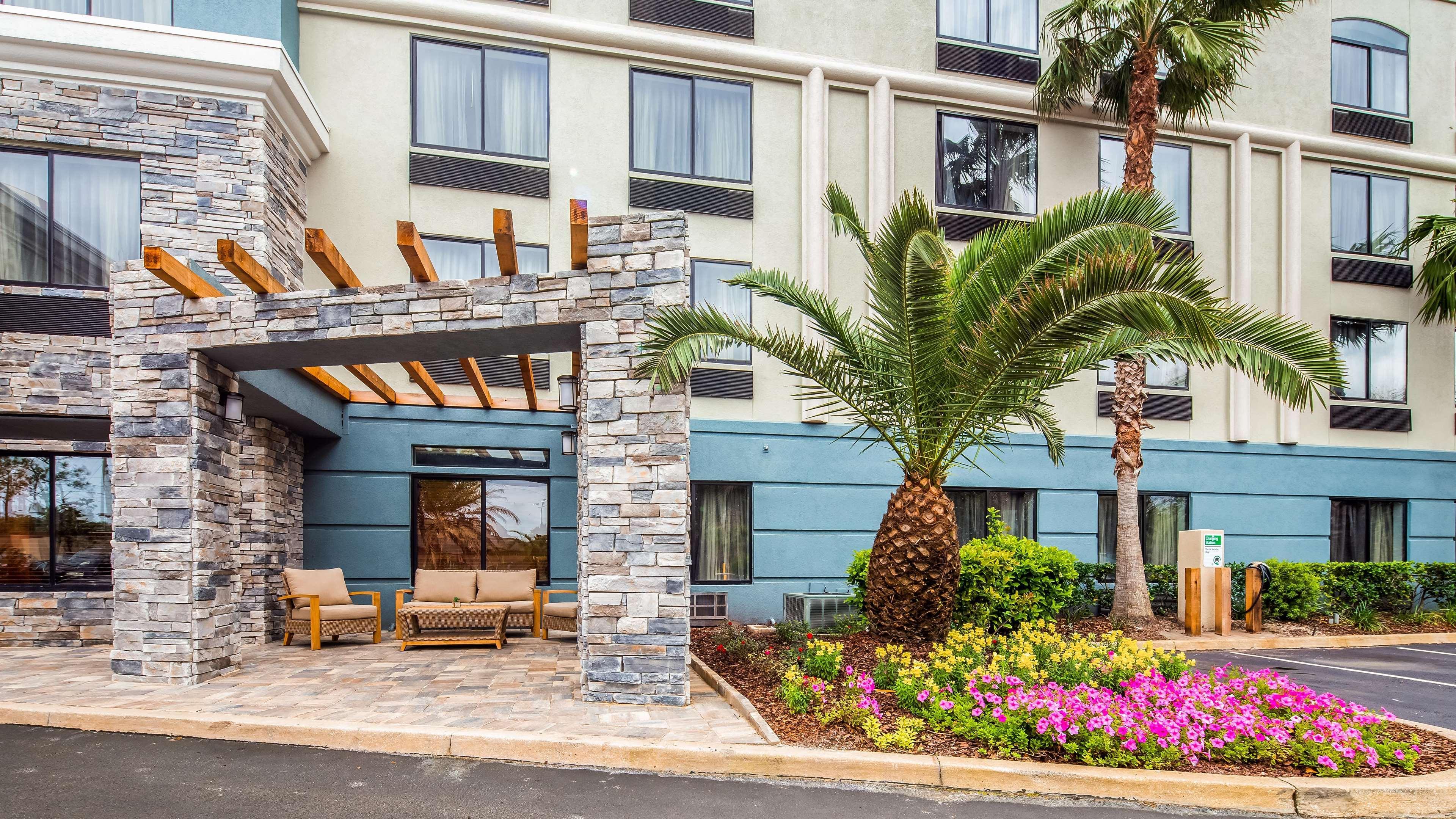 Best Western Plus New Caney Inn & Suites Esterno foto