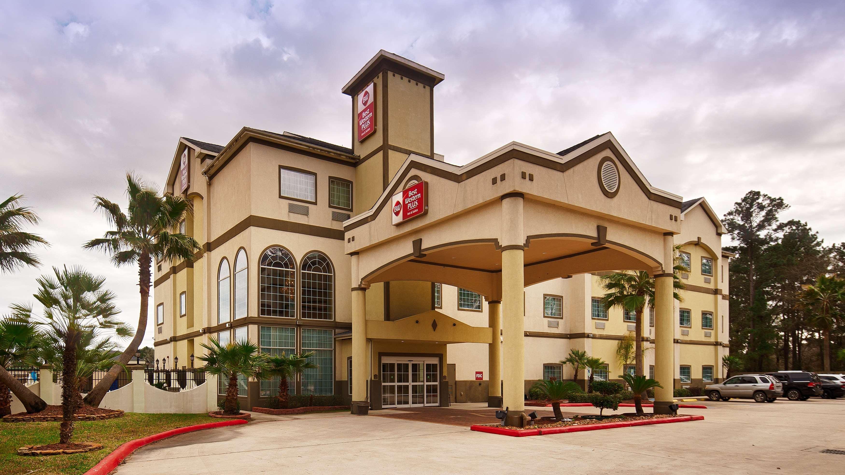 Best Western Plus New Caney Inn & Suites Esterno foto