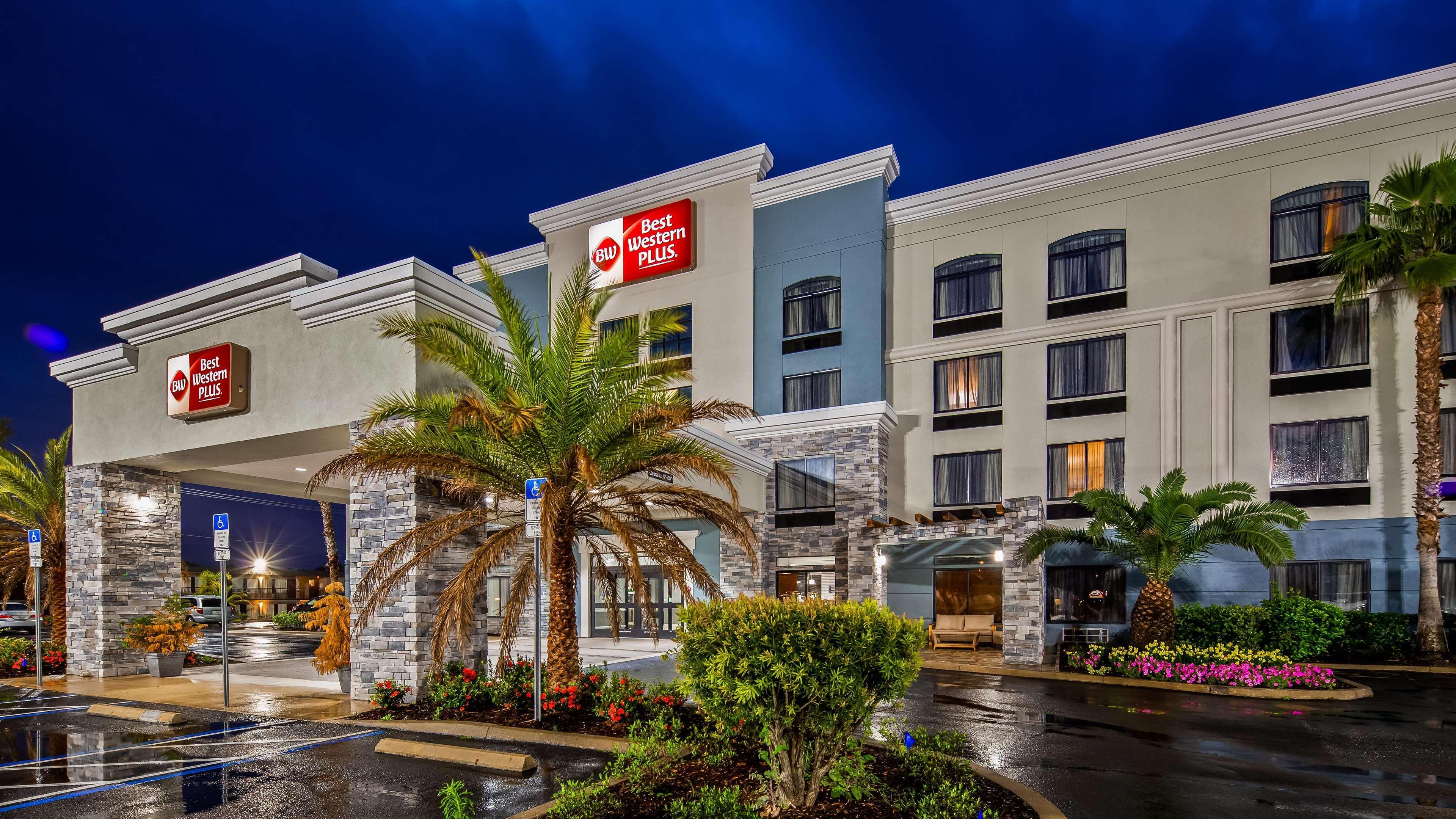 Best Western Plus New Caney Inn & Suites Esterno foto