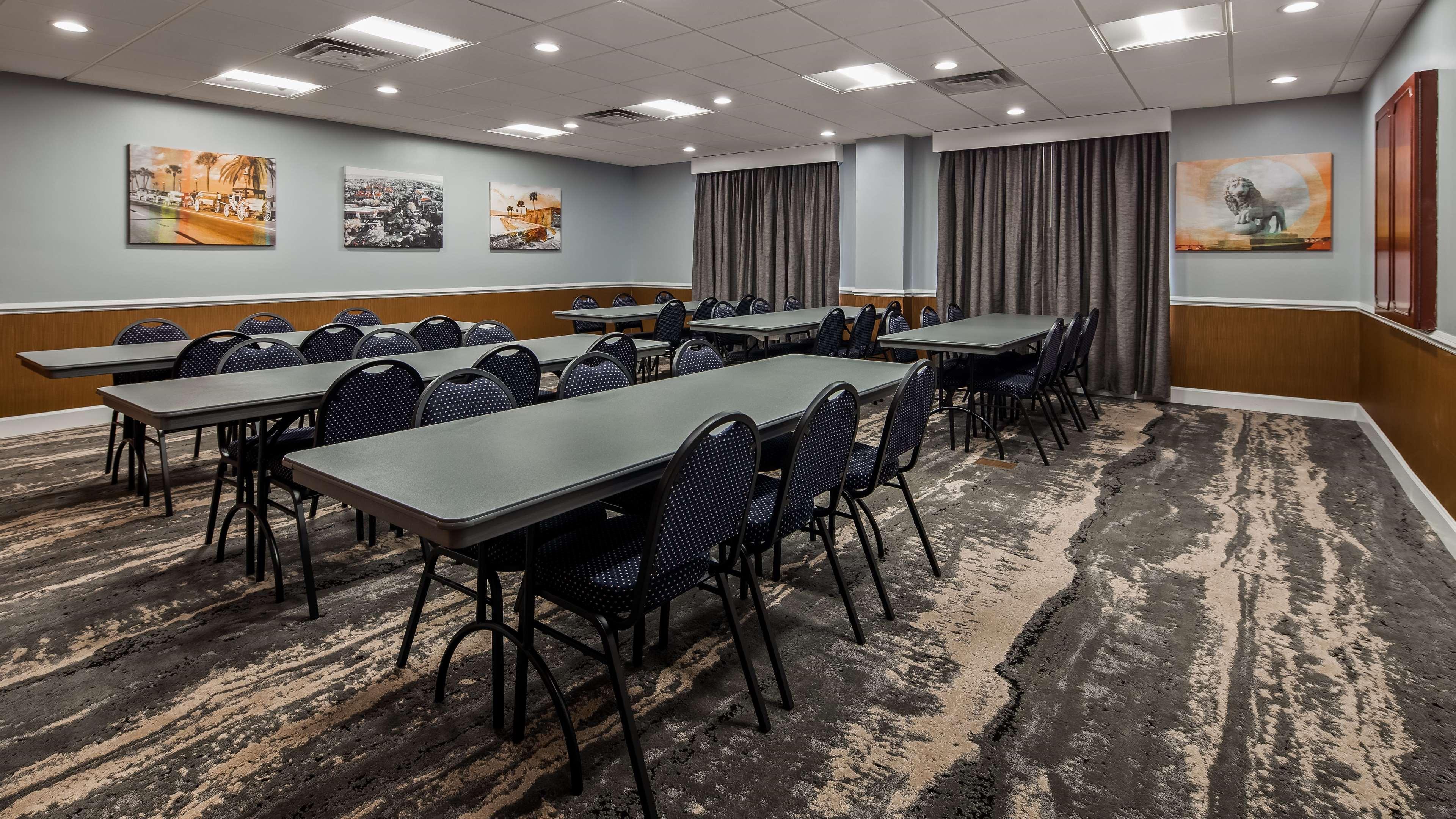 Best Western Plus New Caney Inn & Suites Esterno foto
