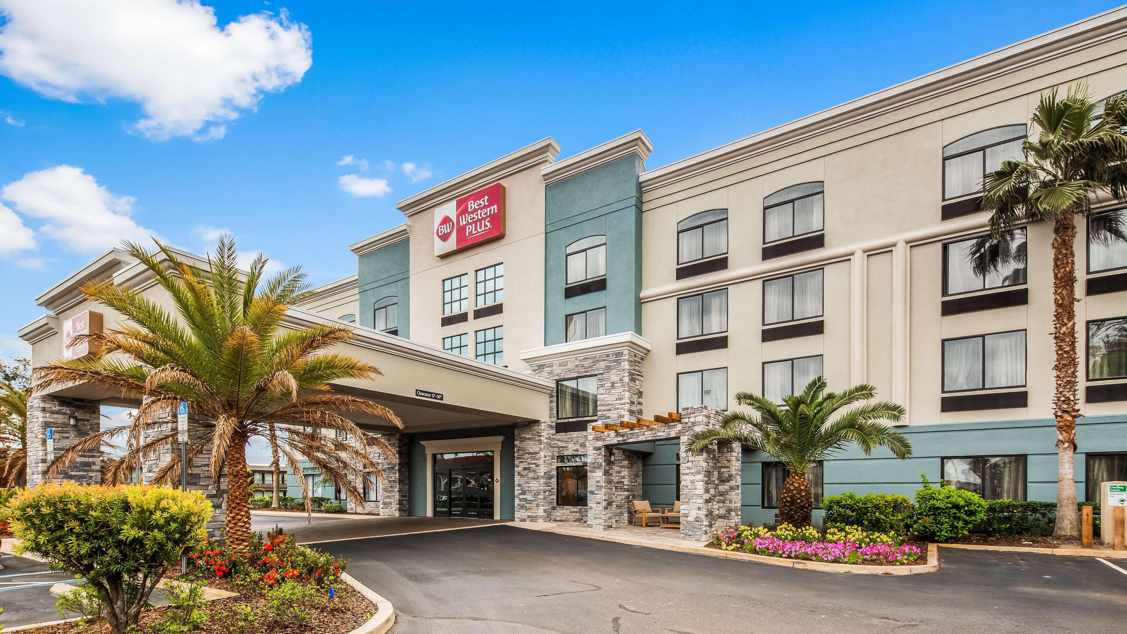 Best Western Plus New Caney Inn & Suites Esterno foto