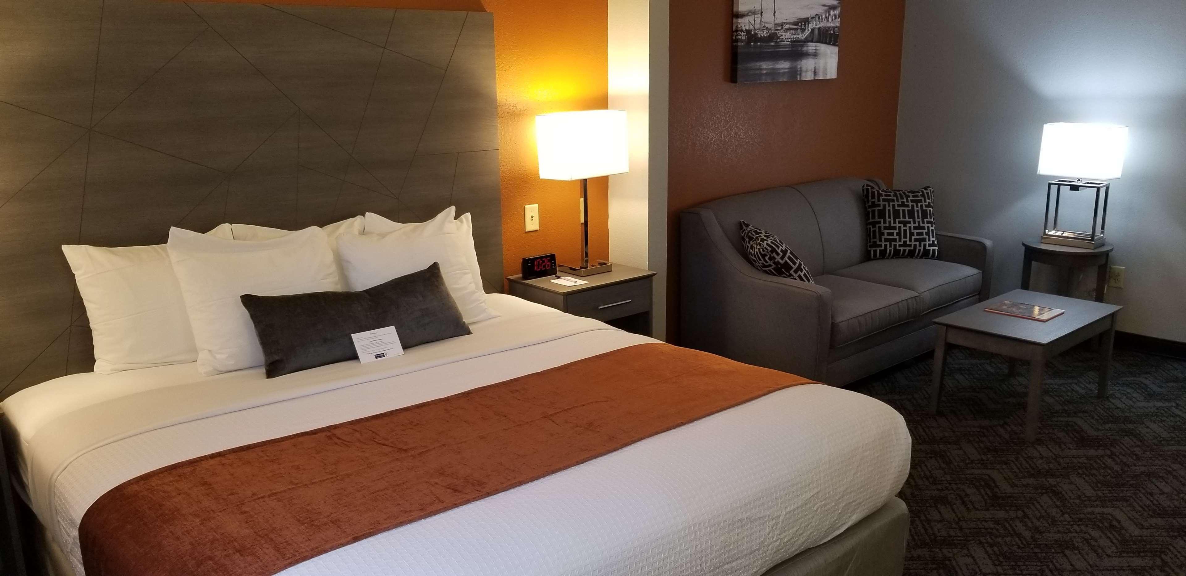 Best Western Plus New Caney Inn & Suites Esterno foto