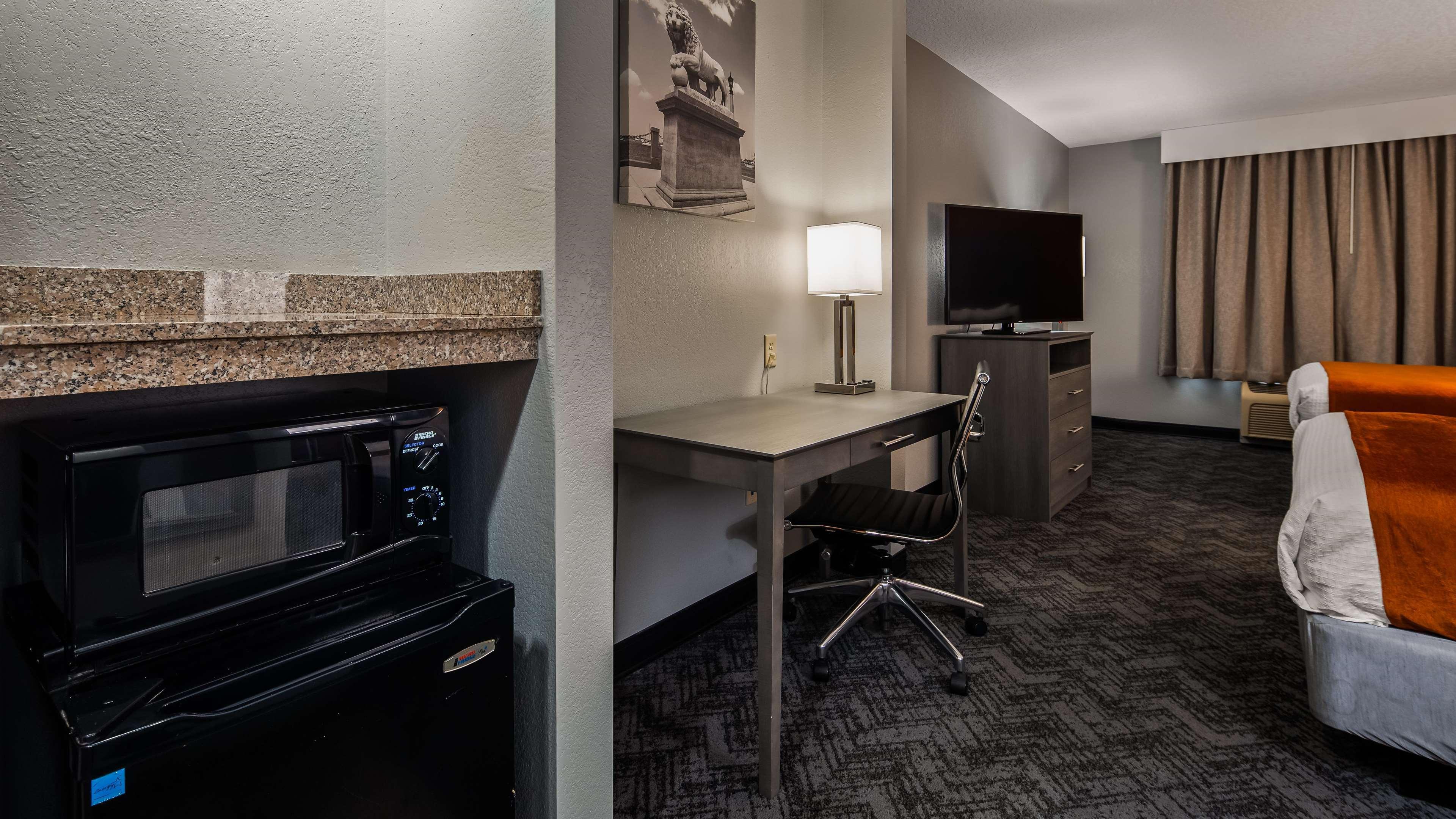 Best Western Plus New Caney Inn & Suites Esterno foto