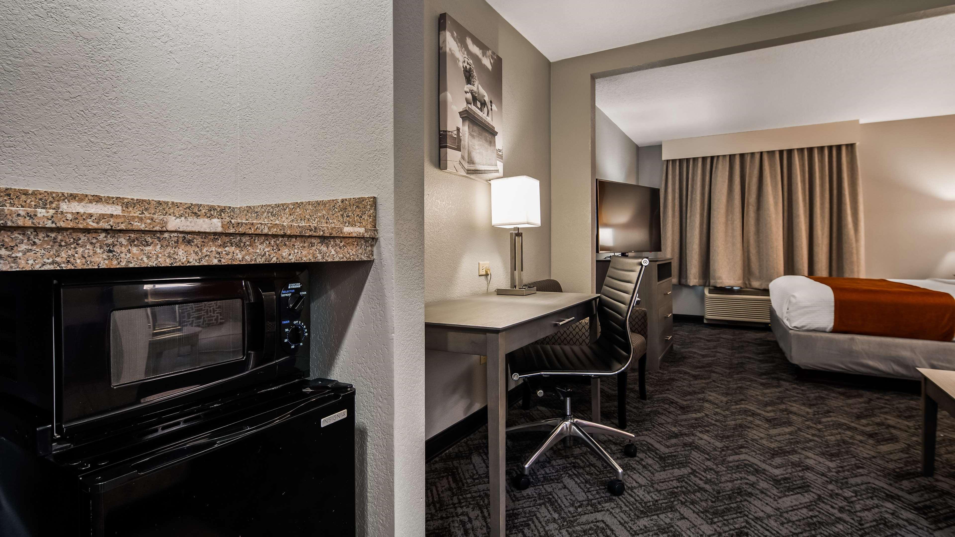 Best Western Plus New Caney Inn & Suites Esterno foto